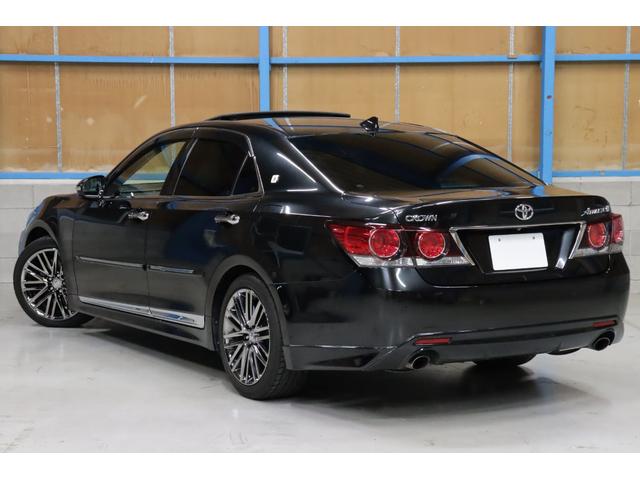 クラウン アスリートＳ　黒本革シート　サンルーフ　衝突被害軽減ブレーキ　障害物センサー　スマートキー　シートヒーター＆クーラー　レーダークルーズコントロール　ＬＥＤヘッドライト　純正１８インチＡＷ　Ｂｌｕｅｔｏｏｔｈ接続対応（7枚目）