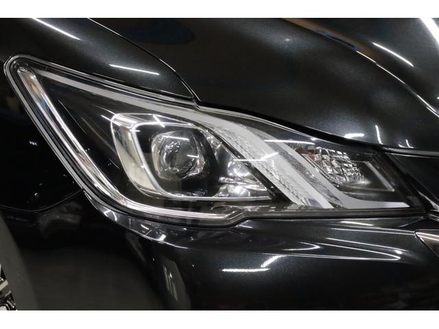 クラウン アスリートＳ　黒本革シート　サンルーフ　衝突被害軽減ブレーキ　障害物センサー　スマートキー　シートヒーター＆クーラー　レーダークルーズコントロール　ＬＥＤヘッドライト　純正１８インチＡＷ　Ｂｌｕｅｔｏｏｔｈ接続対応（13枚目）