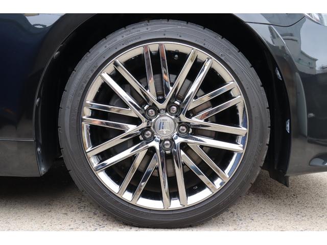 クラウン アスリートＳ　黒本革シート　サンルーフ　衝突被害軽減ブレーキ　障害物センサー　スマートキー　シートヒーター＆クーラー　レーダークルーズコントロール　ＬＥＤヘッドライト　純正１８インチＡＷ　Ｂｌｕｅｔｏｏｔｈ接続対応（18枚目）