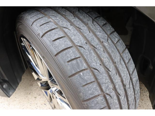 クラウン アスリートＳ　黒本革シート　サンルーフ　衝突被害軽減ブレーキ　障害物センサー　スマートキー　シートヒーター＆クーラー　レーダークルーズコントロール　ＬＥＤヘッドライト　純正１８インチＡＷ　Ｂｌｕｅｔｏｏｔｈ接続対応（19枚目）