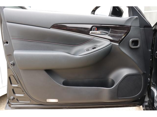 クラウン アスリートＳ　黒本革シート　サンルーフ　衝突被害軽減ブレーキ　障害物センサー　スマートキー　シートヒーター＆クーラー　レーダークルーズコントロール　ＬＥＤヘッドライト　純正１８インチＡＷ　Ｂｌｕｅｔｏｏｔｈ接続対応（34枚目）