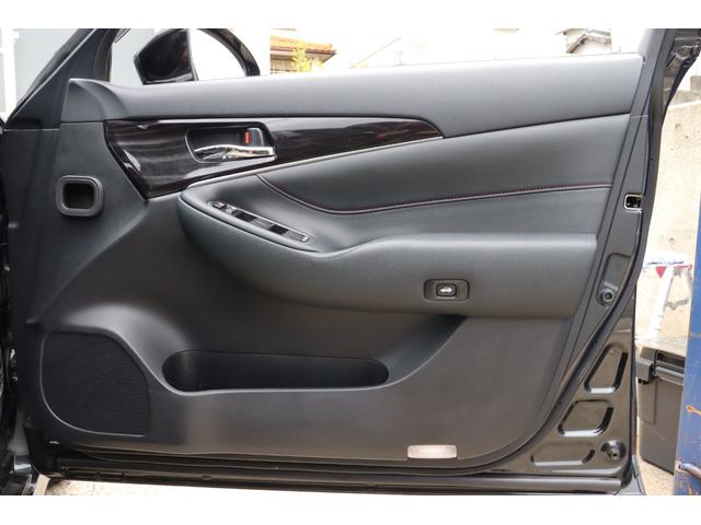 クラウン アスリートＳ　黒本革シート　サンルーフ　衝突被害軽減ブレーキ　障害物センサー　スマートキー　シートヒーター＆クーラー　レーダークルーズコントロール　ＬＥＤヘッドライト　純正１８インチＡＷ　Ｂｌｕｅｔｏｏｔｈ接続対応（35枚目）