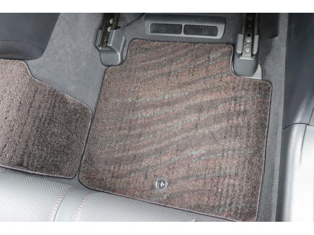 クラウン アスリートＳ　黒本革シート　サンルーフ　衝突被害軽減ブレーキ　障害物センサー　スマートキー　シートヒーター＆クーラー　レーダークルーズコントロール　ＬＥＤヘッドライト　純正１８インチＡＷ　Ｂｌｕｅｔｏｏｔｈ接続対応（41枚目）