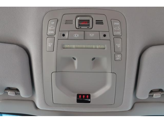 クラウン アスリートＳ　黒本革シート　サンルーフ　衝突被害軽減ブレーキ　障害物センサー　スマートキー　シートヒーター＆クーラー　レーダークルーズコントロール　ＬＥＤヘッドライト　純正１８インチＡＷ　Ｂｌｕｅｔｏｏｔｈ接続対応（56枚目）