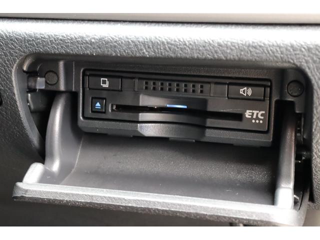 クラウン アスリートＳ　黒本革シート　サンルーフ　衝突被害軽減ブレーキ　障害物センサー　スマートキー　シートヒーター＆クーラー　レーダークルーズコントロール　ＬＥＤヘッドライト　純正１８インチＡＷ　Ｂｌｕｅｔｏｏｔｈ接続対応（58枚目）