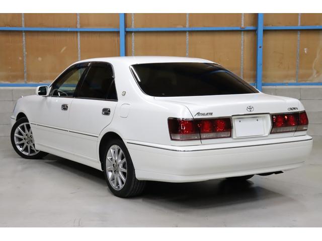 クラウン アスリートプレミアム 後期モデル/特別仕様車/前席パワーシート/ディスチャージヘッドライト/後席3面スモークフィルム施工済/キーレス/純正17インチホイール/タイミングベルト交換済み/ETC/ブリヂストン レグノGR-X2(7枚目)