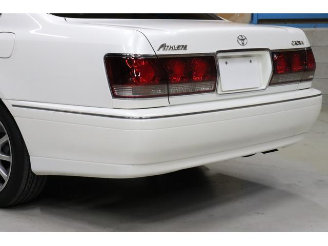 クラウン アスリートプレミアム　後期モデル／特別仕様車／前席パワーシート／ディスチャージヘッドライト／後席３面スモークフィルム施工済／キーレス／純正１７インチホイール／タイミングベルト交換済み／ＥＴＣ／ブリヂストン　レグノＧＲ－Ｘ２（9枚目）