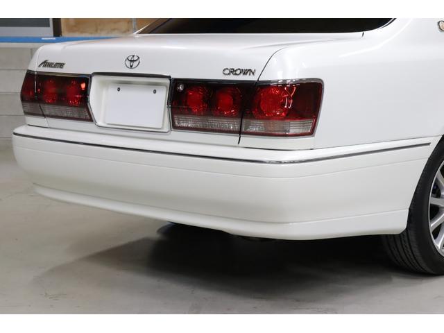 クラウン アスリートプレミアム 後期モデル/特別仕様車/前席パワーシート/ディスチャージヘッドライト/後席3面スモークフィルム施工済/キーレス/純正17インチホイール/タイミングベルト交換済み/ETC/ブリヂストン レグノGR-X2(11枚目)