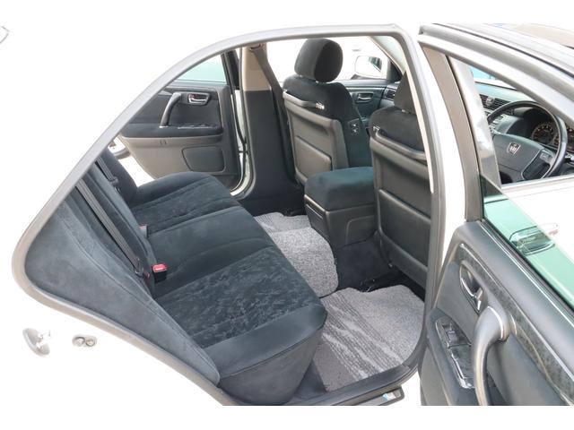 クラウン アスリートプレミアム　後期モデル／特別仕様車／前席パワーシート／ディスチャージヘッドライト／後席３面スモークフィルム施工済／キーレス／純正１７インチホイール／タイミングベルト交換済み／ＥＴＣ／ブリヂストン　レグノＧＲ－Ｘ２（26枚目）