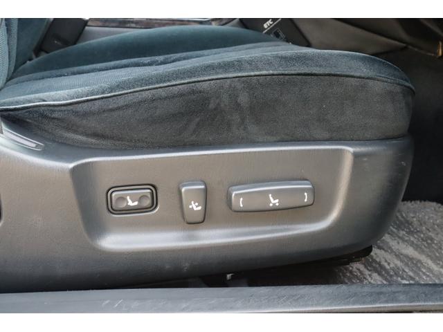 クラウン アスリートプレミアム　後期モデル／特別仕様車／前席パワーシート／ディスチャージヘッドライト／後席３面スモークフィルム施工済／キーレス／純正１７インチホイール／タイミングベルト交換済み／ＥＴＣ／ブリヂストン　レグノＧＲ－Ｘ２（29枚目）