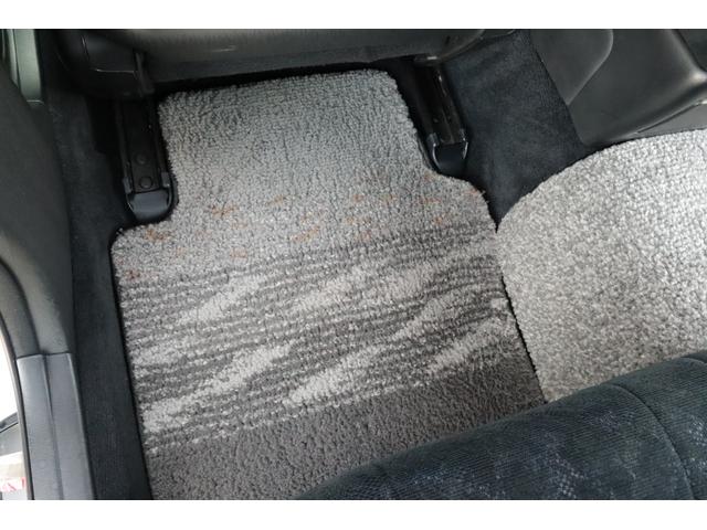 クラウン アスリートプレミアム 後期モデル/特別仕様車/前席パワーシート/ディスチャージヘッドライト/後席3面スモークフィルム施工済/キーレス/純正17インチホイール/タイミングベルト交換済み/ETC/ブリヂストン レグノGR-X2(42枚目)