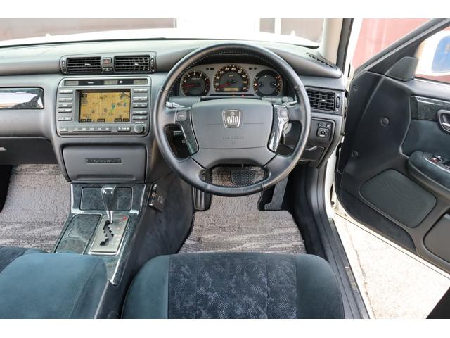 クラウン アスリートプレミアム　後期モデル／特別仕様車／前席パワーシート／ディスチャージヘッドライト／後席３面スモークフィルム施工済／キーレス／純正１７インチホイール／タイミングベルト交換済み／ＥＴＣ／ブリヂストン　レグノＧＲ－Ｘ２（45枚目）