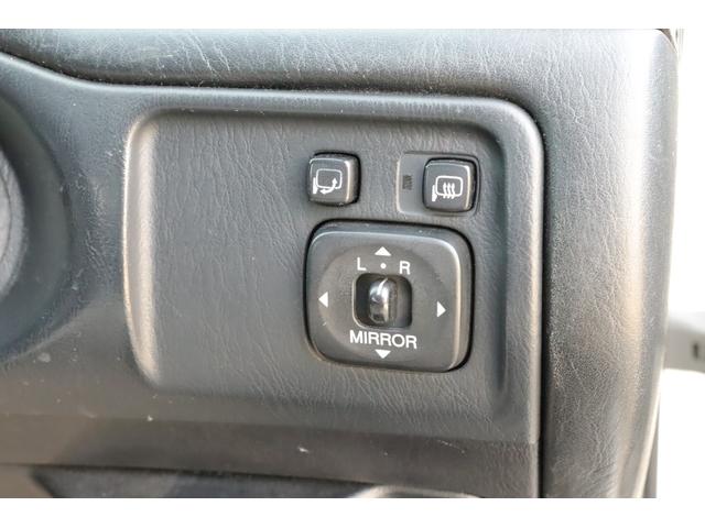 クラウン アスリートプレミアム　後期モデル／特別仕様車／前席パワーシート／ディスチャージヘッドライト／後席３面スモークフィルム施工済／キーレス／純正１７インチホイール／タイミングベルト交換済み／ＥＴＣ／ブリヂストン　レグノＧＲ－Ｘ２（52枚目）