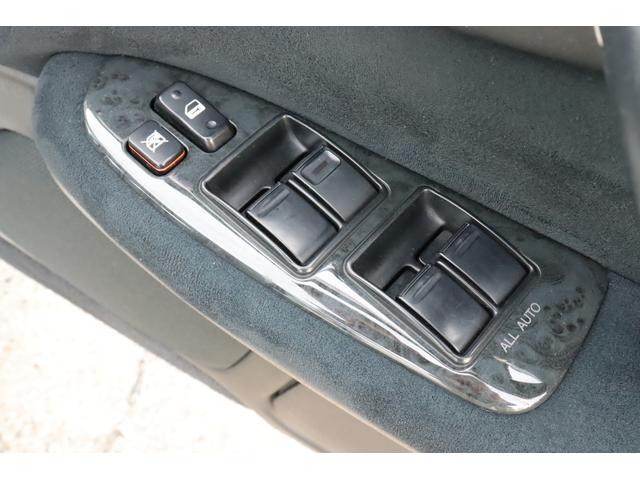 クラウン アスリートプレミアム 後期モデル/特別仕様車/前席パワーシート/ディスチャージヘッドライト/後席3面スモークフィルム施工済/キーレス/純正17インチホイール/タイミングベルト交換済み/ETC/ブリヂストン レグノGR-X2(53枚目)