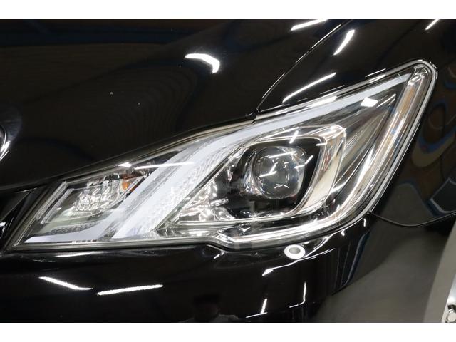 クラウンハイブリッド ロイヤルサルーン　法人ワンオーナー　後期モデル　衝突被害軽減ブレーキ　車線逸脱警報　ステアリングヒーター　シートヒーター　ＬＥＤヘッドライト　パワーシート　純正１６インチホイール　後席３面スモークフィルム施工済み（14枚目）