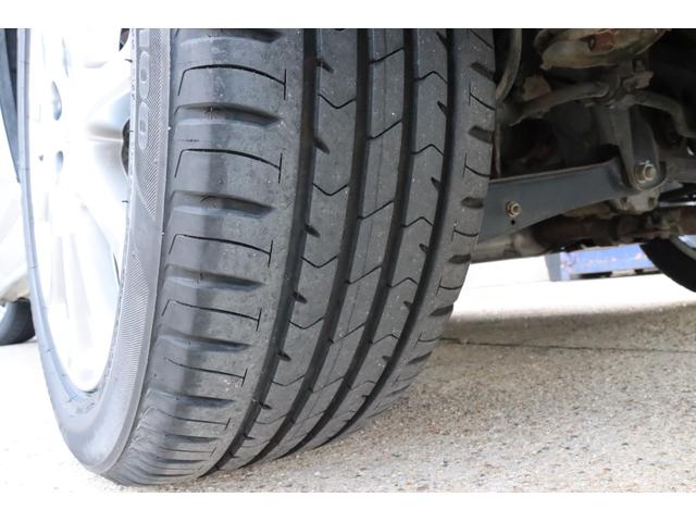 クラウン アスリートＧ　後期モデル　フルセグ地デジＴＶ　キーレス　ＥＴＣ　クルーズコントロール　ディスチャージヘッドライト　純正１７インチホイール　パワーシート　左右独立フルオートエアコン　後席３面スモークフィルム施工済み（18枚目）