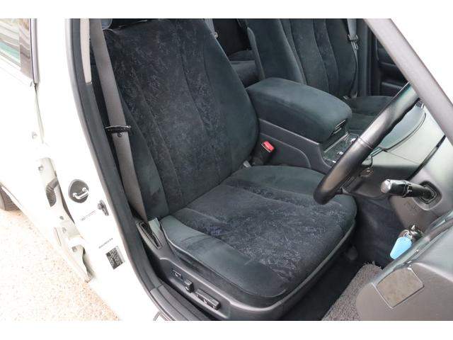 クラウン アスリートＧ　後期モデル　フルセグ地デジＴＶ　キーレス　ＥＴＣ　クルーズコントロール　ディスチャージヘッドライト　純正１７インチホイール　パワーシート　左右独立フルオートエアコン　後席３面スモークフィルム施工済み（25枚目）