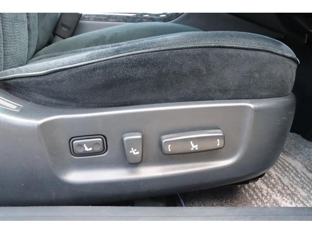 クラウン アスリートＧ　後期モデル　フルセグ地デジＴＶ　キーレス　ＥＴＣ　クルーズコントロール　ディスチャージヘッドライト　純正１７インチホイール　パワーシート　左右独立フルオートエアコン　後席３面スモークフィルム施工済み（26枚目）