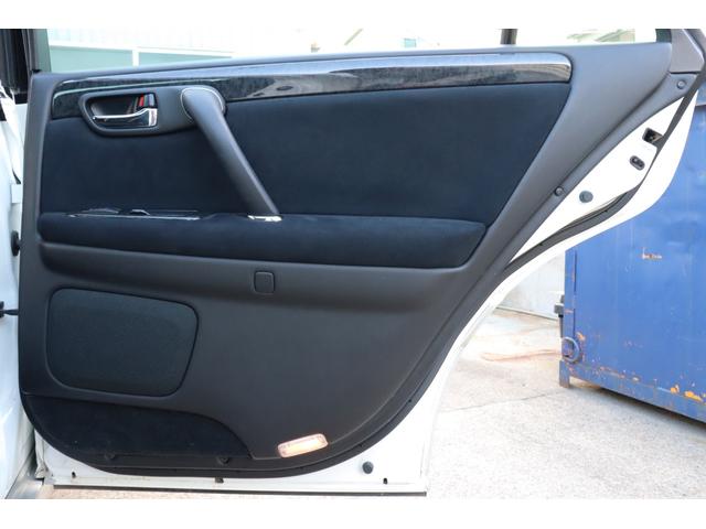 クラウン アスリートＧ　後期モデル　フルセグ地デジＴＶ　キーレス　ＥＴＣ　クルーズコントロール　ディスチャージヘッドライト　純正１７インチホイール　パワーシート　左右独立フルオートエアコン　後席３面スモークフィルム施工済み（33枚目）