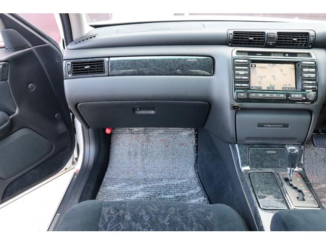 クラウン アスリートＧ　後期モデル　フルセグ地デジＴＶ　キーレス　ＥＴＣ　クルーズコントロール　ディスチャージヘッドライト　純正１７インチホイール　パワーシート　左右独立フルオートエアコン　後席３面スモークフィルム施工済み（40枚目）