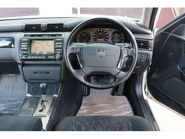 クラウン アスリートＧ　後期モデル　フルセグ地デジＴＶ　キーレス　ＥＴＣ　クルーズコントロール　ディスチャージヘッドライト　純正１７インチホイール　パワーシート　左右独立フルオートエアコン　後席３面スモークフィルム施工済み（41枚目）