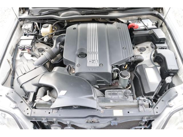 クラウン アスリートＧ　後期モデル　フルセグ地デジＴＶ　キーレス　ＥＴＣ　クルーズコントロール　ディスチャージヘッドライト　純正１７インチホイール　パワーシート　左右独立フルオートエアコン　後席３面スモークフィルム施工済み（52枚目）