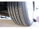 装着タイヤは、2024年製のブリヂストン レグノGR-XIIIです。残り溝十分、片減りもありません。