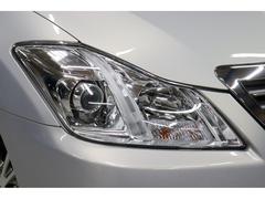 ディスチャージヘッドランプ標準装備です。ヘッドライトレンズは磨いてコーティング施工してあります！ 4