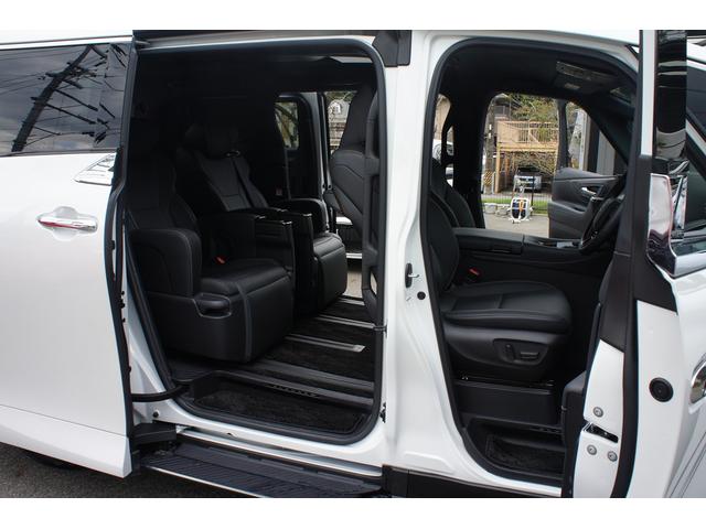 アルファード Z セーフティセンス・純正ナビ・全方位カメラ・ETC2.0・デジタルインナーミラー・ユニバーサルステップ・両側パワースライド・パワーバックゲート・左右ムーンルーフ・HUD・純正AW・ワンオーナー・禁煙車(60枚目)