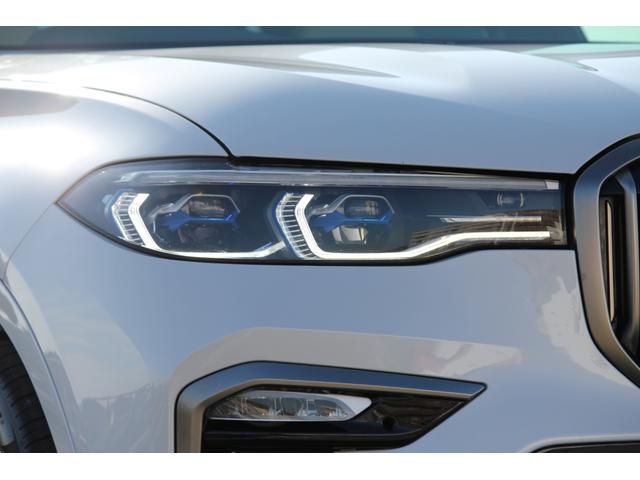 Ｘ７ Ｍ５０ｉ　パノラマルーフ／２２インチアロイホイール／フルレザーメリノインテリア／ＷＡＬＤフロントスポイラーＬＥＤデイライト／２列目コンフォートシート／Ｂｏｗｅｒｓ＆Ｗｉｌｋｉｎｓサウンド／ＯＰ２００ｏｖｅｒ（10枚目）