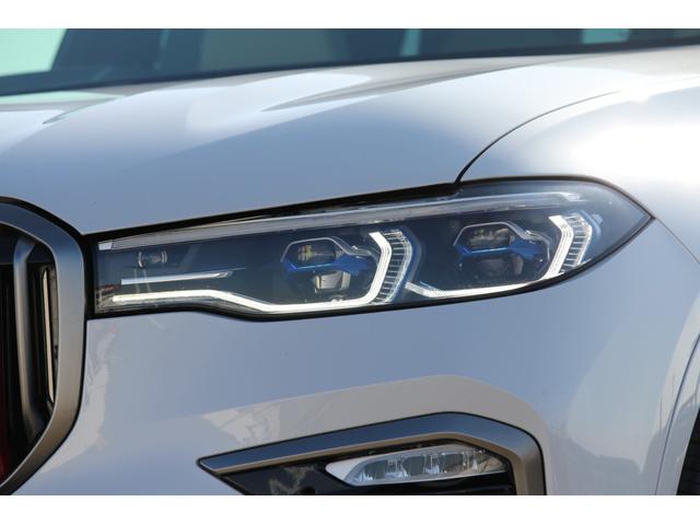 Ｘ７ Ｍ５０ｉ　パノラマルーフ／２２インチアロイホイール／フルレザーメリノインテリア／ＷＡＬＤフロントスポイラーＬＥＤデイライト／２列目コンフォートシート／Ｂｏｗｅｒｓ＆Ｗｉｌｋｉｎｓサウンド／ＯＰ２００ｏｖｅｒ（11枚目）