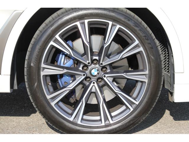 Ｘ７ Ｍ５０ｉ　パノラマルーフ／２２インチアロイホイール／フルレザーメリノインテリア／ＷＡＬＤフロントスポイラーＬＥＤデイライト／２列目コンフォートシート／Ｂｏｗｅｒｓ＆Ｗｉｌｋｉｎｓサウンド／ＯＰ２００ｏｖｅｒ（28枚目）