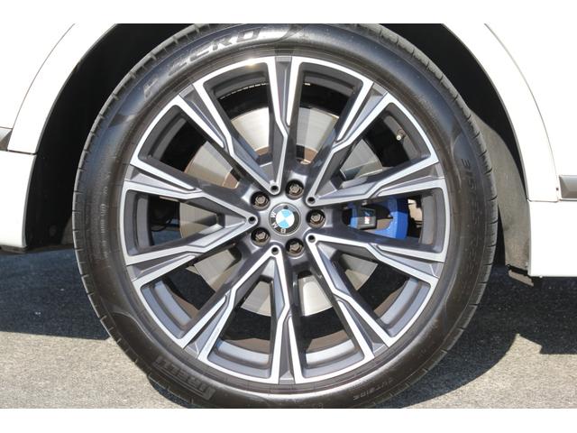Ｘ７ Ｍ５０ｉ　パノラマルーフ／２２インチアロイホイール／フルレザーメリノインテリア／ＷＡＬＤフロントスポイラーＬＥＤデイライト／２列目コンフォートシート／Ｂｏｗｅｒｓ＆Ｗｉｌｋｉｎｓサウンド／ＯＰ２００ｏｖｅｒ（29枚目）