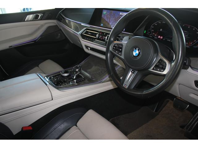 Ｘ７ Ｍ５０ｉ　パノラマルーフ／２２インチアロイホイール／フルレザーメリノインテリア／ＷＡＬＤフロントスポイラーＬＥＤデイライト／２列目コンフォートシート／Ｂｏｗｅｒｓ＆Ｗｉｌｋｉｎｓサウンド／ＯＰ２００ｏｖｅｒ（42枚目）