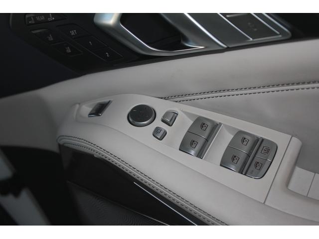 Ｘ７ Ｍ５０ｉ　パノラマルーフ／２２インチアロイホイール／フルレザーメリノインテリア／ＷＡＬＤフロントスポイラーＬＥＤデイライト／２列目コンフォートシート／Ｂｏｗｅｒｓ＆Ｗｉｌｋｉｎｓサウンド／ＯＰ２００ｏｖｅｒ（50枚目）