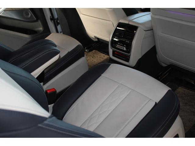 Ｘ７ Ｍ５０ｉ　パノラマルーフ／２２インチアロイホイール／フルレザーメリノインテリア／ＷＡＬＤフロントスポイラーＬＥＤデイライト／２列目コンフォートシート／Ｂｏｗｅｒｓ＆Ｗｉｌｋｉｎｓサウンド／ＯＰ２００ｏｖｅｒ（65枚目）