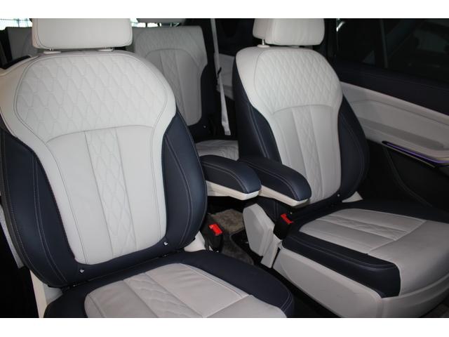 Ｘ７ Ｍ５０ｉ　パノラマルーフ／２２インチアロイホイール／フルレザーメリノインテリア／ＷＡＬＤフロントスポイラーＬＥＤデイライト／２列目コンフォートシート／Ｂｏｗｅｒｓ＆Ｗｉｌｋｉｎｓサウンド／ＯＰ２００ｏｖｅｒ（68枚目）