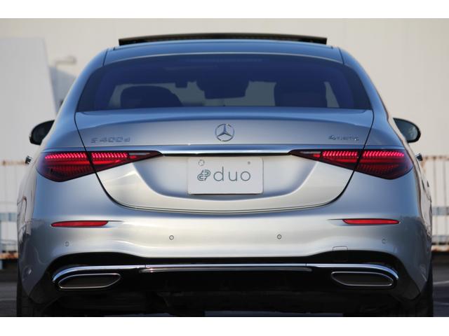 Ｓクラス Ｓ４００ｄ　４マチック　ＡＭＧラインパッケージ　ＡＭＧラインＰＫＧ／レザーエクスクルーシブＰＫＧ／ベーシックＰＫＧ／ドライバーズＰＫＧ／マキアートベージュインテリア／パノラマルーフ／Ｂｕｒｍｅｓｔｅｒ３Ｄサラウンドサウンドシステム／ＨＵＤ（17枚目）