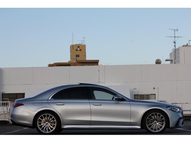 Ｓクラス Ｓ４００ｄ　４マチック　ＡＭＧラインパッケージ　ＡＭＧラインＰＫＧ／レザーエクスクルーシブＰＫＧ／ベーシックＰＫＧ／ドライバーズＰＫＧ／マキアートベージュインテリア／パノラマルーフ／Ｂｕｒｍｅｓｔｅｒ３Ｄサラウンドサウンドシステム／ＨＵＤ（28枚目）