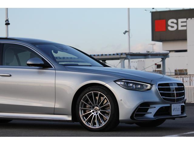 Ｓクラス Ｓ４００ｄ　４マチック　ＡＭＧラインパッケージ　ＡＭＧラインＰＫＧ／レザーエクスクルーシブＰＫＧ／ベーシックＰＫＧ／ドライバーズＰＫＧ／マキアートベージュインテリア／パノラマルーフ／Ｂｕｒｍｅｓｔｅｒ３Ｄサラウンドサウンドシステム／ＨＵＤ（30枚目）