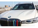 Ｍ５０ｉ　パノラマルーフ／２２インチアロイホイール／フルレザーメリノインテリア／ＷＡＬＤフロントスポイラーＬＥＤデイライト／２列目コンフォートシート／Ｂｏｗｅｒｓ＆Ｗｉｌｋｉｎｓサウンド／ＯＰ２００ｏｖｅｒ（36枚目）