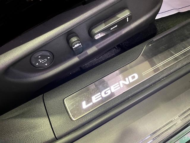 レジェンド ハイブリッドＥＸ　４ＷＤ　後期型　黒革内装　パワートランク　３モーター　サンルーフ　全方位カメラ　ヘッドアップディスプレイ　純正ＫＲＥＬＬオーディオ　フルセグナビ　純正１９インチ　Ｂｌｕｅｔｏｏｔｈ　ＥＴＣ２．０（31枚目）