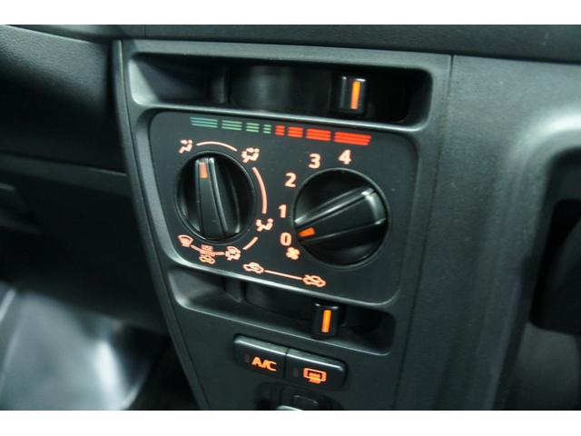 ハイゼットカーゴ スペシャル　エアコン　パワステ　光軸調整　アイドリングストップ　キーレスエントリー　両側スライドドア　パワーウィンドウ　シガーソケット　キーレス（5枚目）