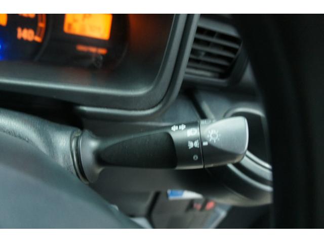 ハイゼットカーゴ スペシャル　エアコン　パワステ　光軸調整　アイドリングストップ　キーレスエントリー　両側スライドドア　パワーウィンドウ　シガーソケット　キーレス（7枚目）