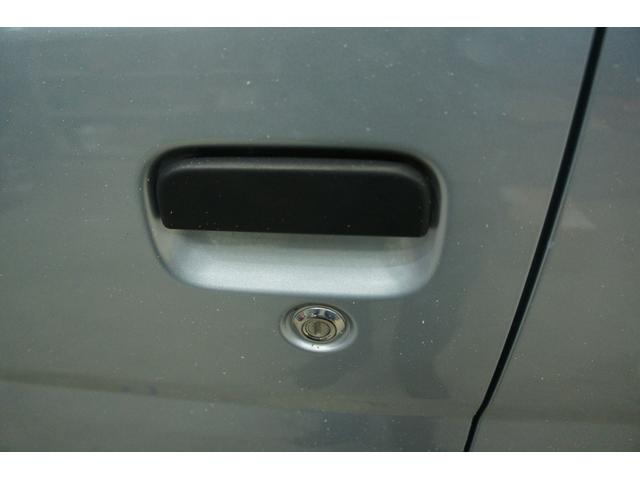ハイゼットカーゴ スペシャル　エアコン　パワステ　光軸調整　アイドリングストップ　キーレスエントリー　両側スライドドア　パワーウィンドウ　シガーソケット　キーレス（24枚目）
