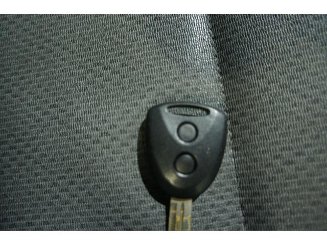 ハイゼットカーゴ スペシャル　エアコン　パワステ　光軸調整　アイドリングストップ　キーレスエントリー　両側スライドドア　パワーウィンドウ　シガーソケット　キーレス（61枚目）