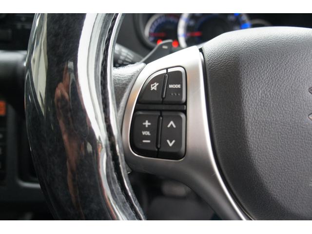 ワゴンRスティングレー T プッシュスタート パドルシフト オートライト HIDヘッドライト オートエアコン エアバッグ ミュージックプレイヤー接続可能 スマートキー(11枚目)