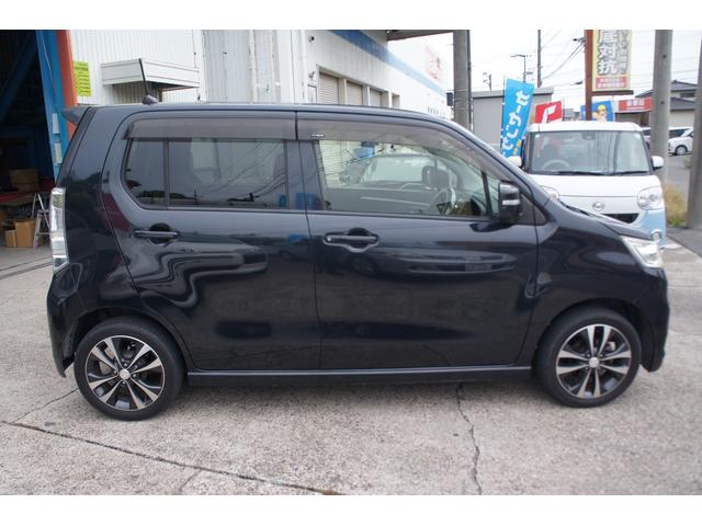 ワゴンRスティングレー T プッシュスタート パドルシフト オートライト HIDヘッドライト オートエアコン エアバッグ ミュージックプレイヤー接続可能 スマートキー(18枚目)