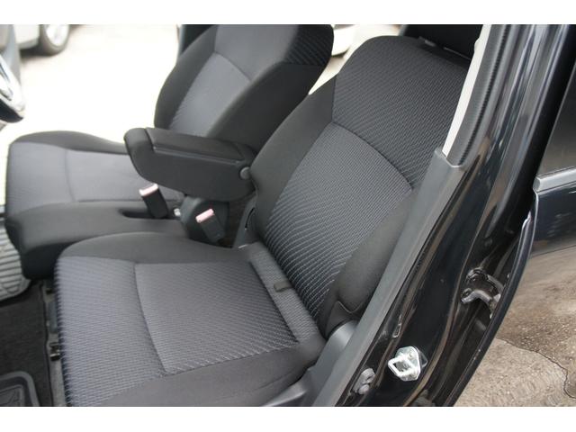 ワゴンRスティングレー T プッシュスタート パドルシフト オートライト HIDヘッドライト オートエアコン エアバッグ ミュージックプレイヤー接続可能 スマートキー(26枚目)