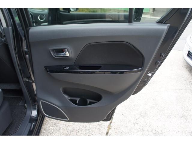 ワゴンRスティングレー T プッシュスタート パドルシフト オートライト HIDヘッドライト オートエアコン エアバッグ ミュージックプレイヤー接続可能 スマートキー(37枚目)